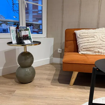 Appartamento L'écrin Orange, Wifi Et Parking Gratuit *