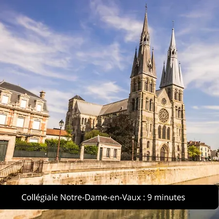 L'ecrin Orange, Wifi Et Parking Gratuit Daire *